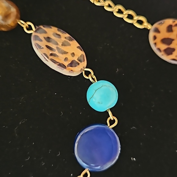 36"L Glass, Lucite, Metal & Stone Beads on Goldtone Chain w/ 3"Ext - Picture 4 of 8